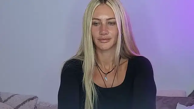 Elsa_24's Live XXX Chat
