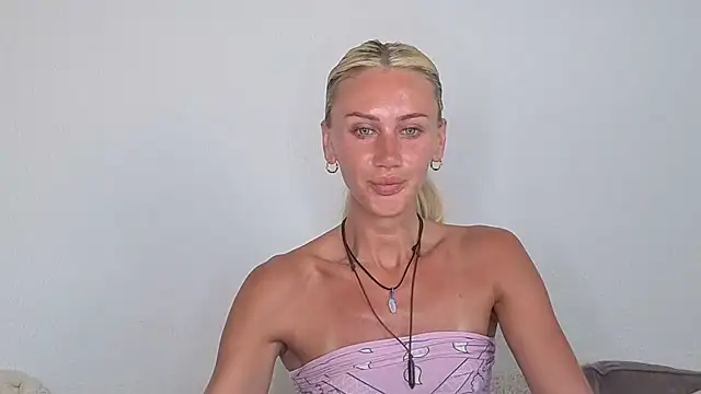Elsa_24 webcam show