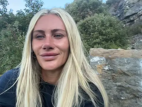 Elsa_24 webkamerás műsora
