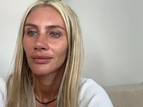 Elsa_24 Chat XXX in diretta