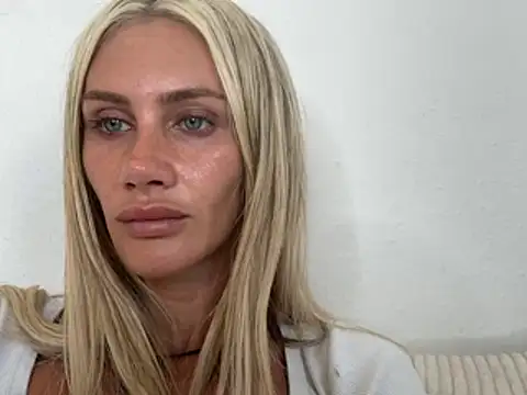 Elsa_24 Adlı Modelin Web Kamerası Şovu