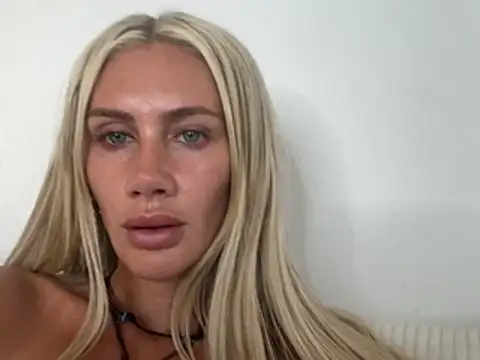 Chat +18 de Elsa_24 ao vivo