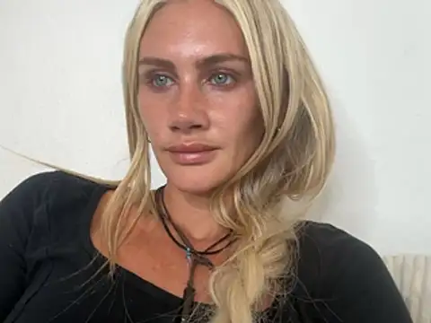 Elsa_24 Chat XXX in diretta