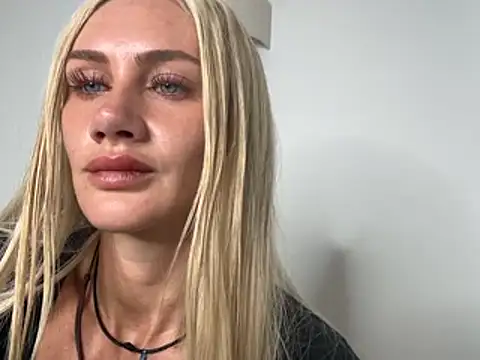 Elsa_24 – Live XXX-chat