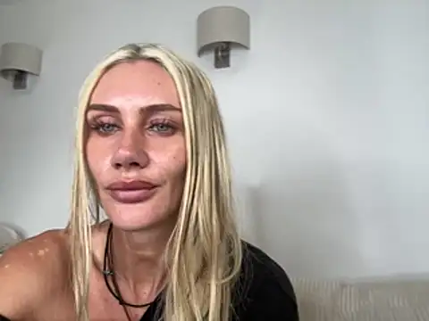 Elsa_24 Chat XXX in diretta