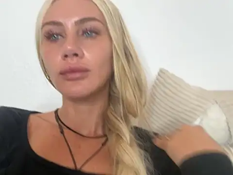 Elsa_24 Pertunjukan Webcam