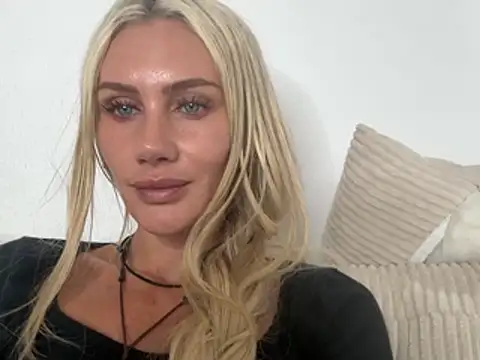 Elsa_24 webcam show