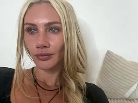 Elsa_24 Live XXX-chat