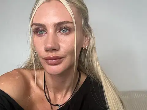 Elsa_24 现场XXX聊天