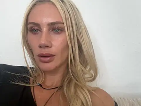 Elsa_24's Live XXX Chat