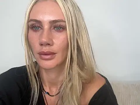 צ'אט XXX בשידור חי של Elsa_24