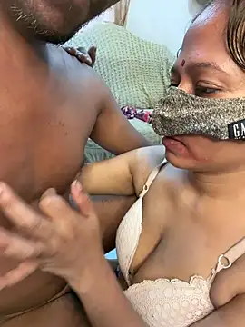 Thithi_Hot_Couple Webcam show