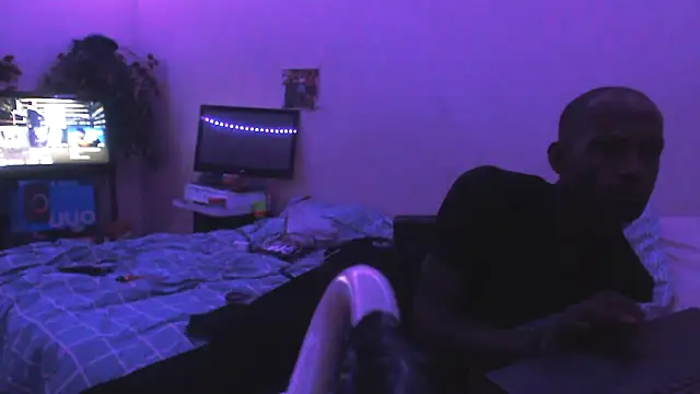 BigDickLeo2020 网络视讯表演