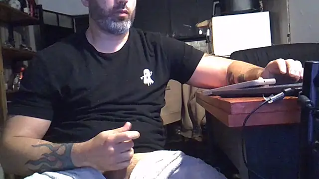 ozzypsico13 Pertunjukan Webcam