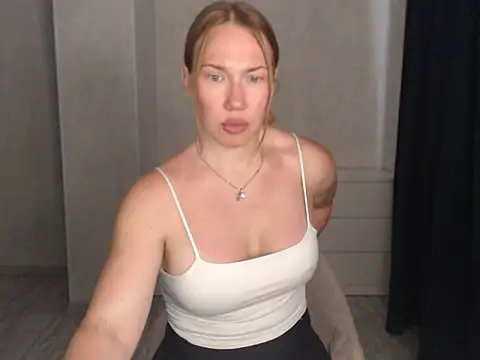 Magic_Mary_ass Chat XXX in diretta