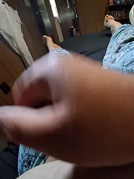 Papabear98 Show in webcam