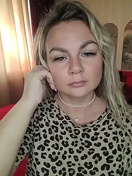 candy_queeen – webcam-show