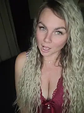 candy_queeen webcam show