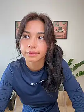 Adriennesexxx: вебкам-шоу