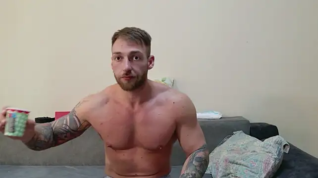 Вебкам-шоу TitanInkReal