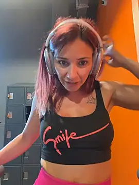 Babyfantasy83 লাইভ XXX চ্যাট