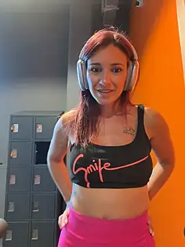 دردشة Babyfantasy83 الجنسية المباشرة