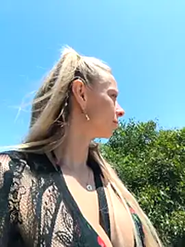 Lexa_xoxo Show in webcam