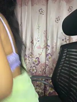 Naughty_Queen49 Adlı Modelin Canlı XXX Sohbeti