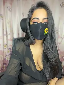 הופעת וובקאם של Naughty_Queen49