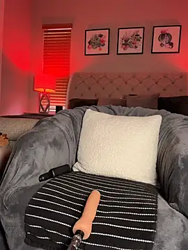 Tiny-Mimi's Webcam Show