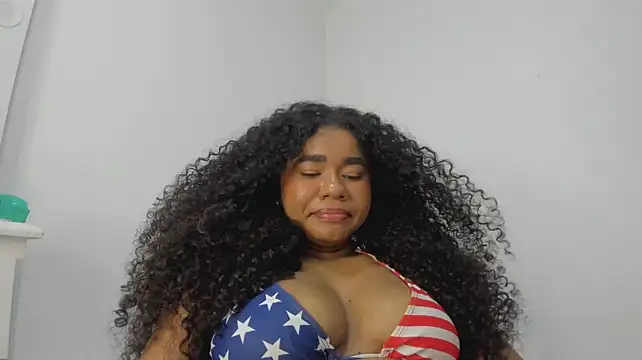 XXX chat uživo modela ashley_lemus
