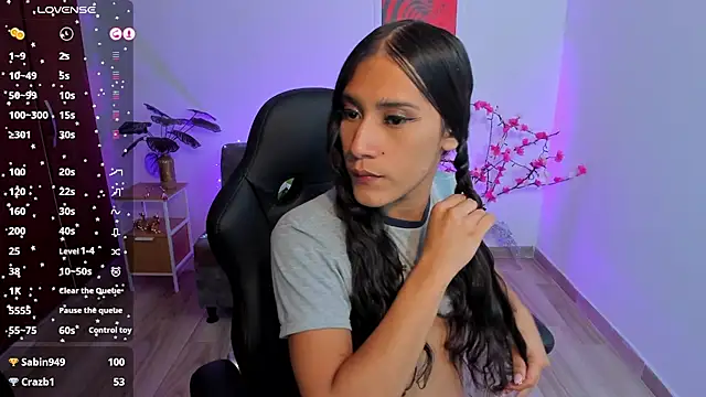 הופעת וובקאם של CamilaHarperr_