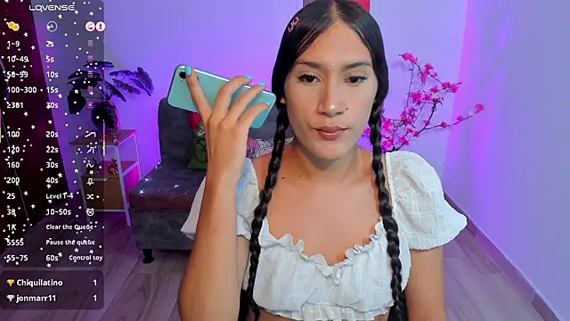CamilaHarperr_のウェブカメラショー