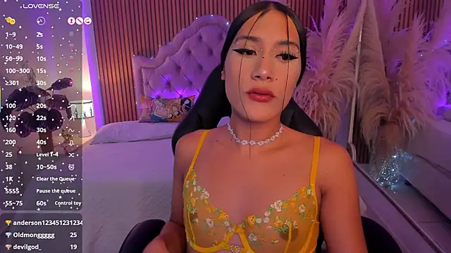 CamilaHarperr_ Show in webcam