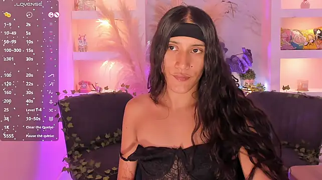 הופעת וובקאם של CamilaHarperr_