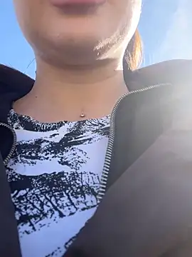 Show modela beautydiamond na web-kameri