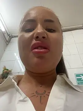 Chat XXX en directo de beautydiamond