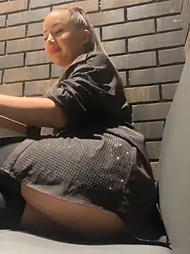 XXX chat uživo modela beautydiamond