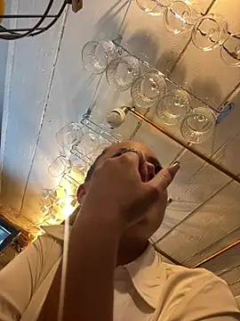 חדר צ'אט בשידור חי של beautydiamond