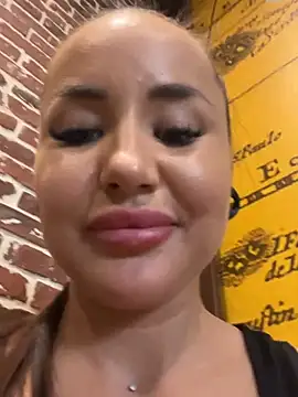 beautydiamond Adlı Modelin Canlı XXX Sohbeti