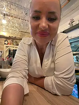beautydiamond Adlı Modelin Canlı XXX Sohbeti
