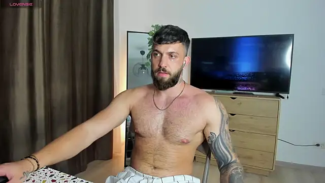 عرض كام LustyMike_