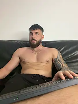 LustyMike_ Show Webcam