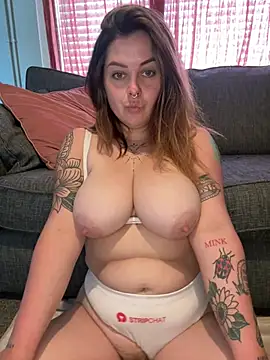NaomiDizUK Webcamshow