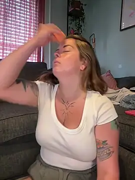 NaomiDizUK's Webcam Show