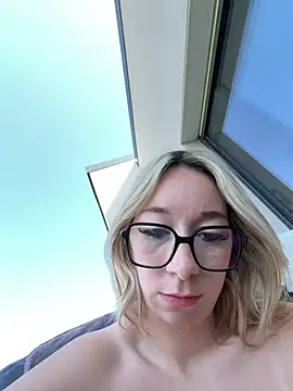 Show modela Giuliana_baby na web-kameri