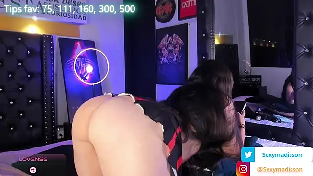 MADISSONLOVE_ Adlı Modelin Canlı XXX Sohbeti