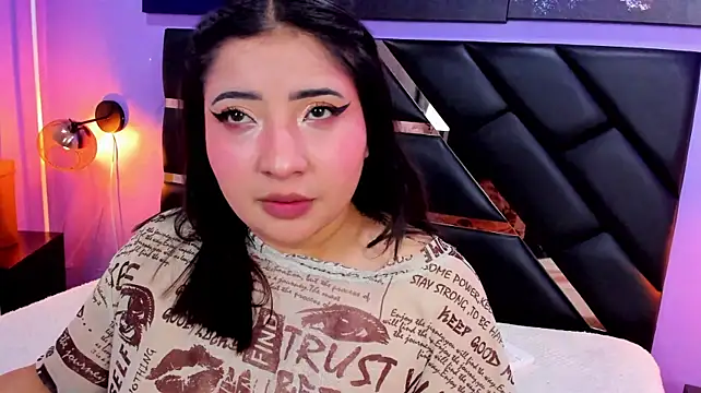 دردشة Emma_monserrat الجنسية المباشرة