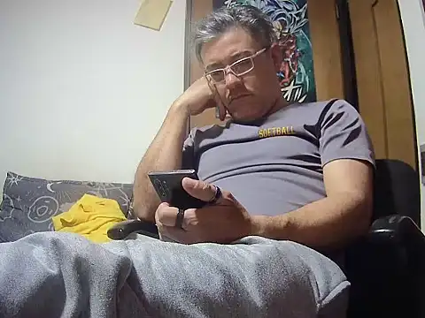הופעת וובקאם של Ponpeo