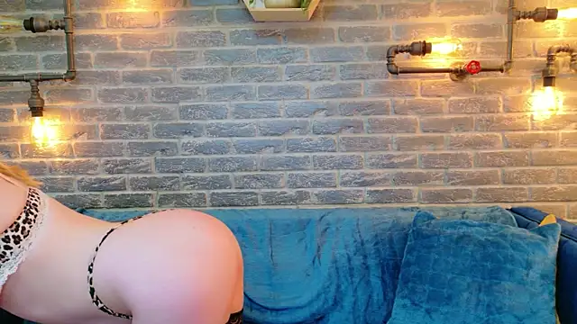 LisaCaprice – Naživo XXX chat